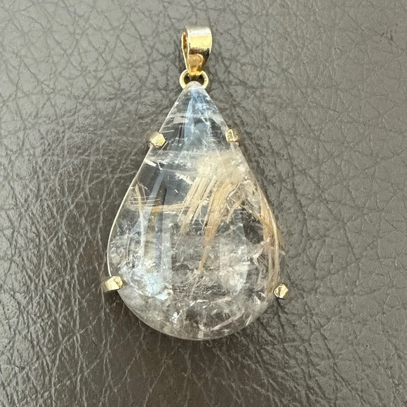 Lovely Quality Rhutilated Quartz Pendant - Picture 5 of 5